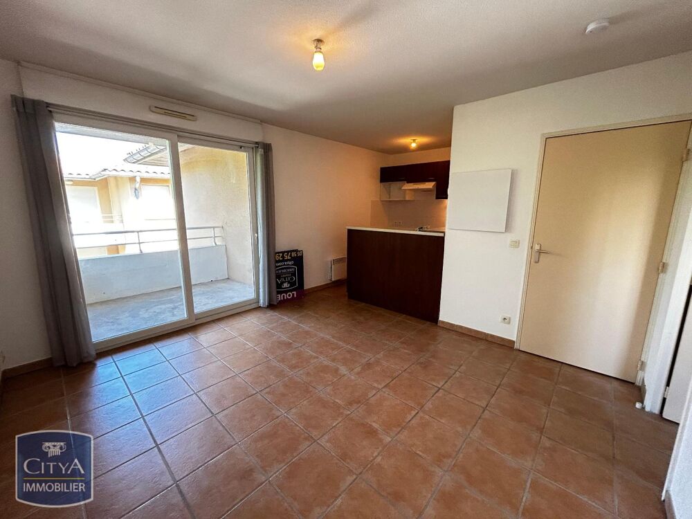 location Appartement - 2 pièce(s) - 37 m² Saint-Pierre-du-Mont (40280)