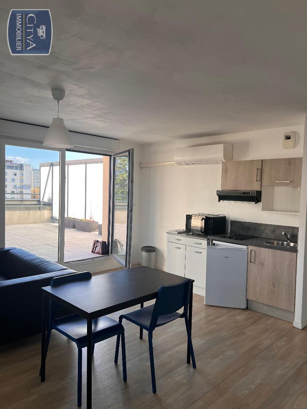 location Appartement - 1 pièce(s) - 39 m² Lyon 7