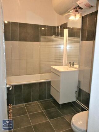  Appartement à louer 2 pièces 38 m²
