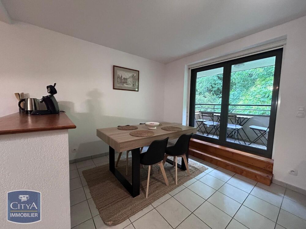 location Appartement - 3 pièce(s) - 56 m² Sarlat-la-Canéda (24200)