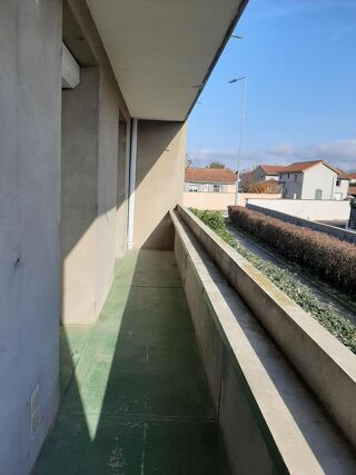  Appartement  louer 4 pices 72 m