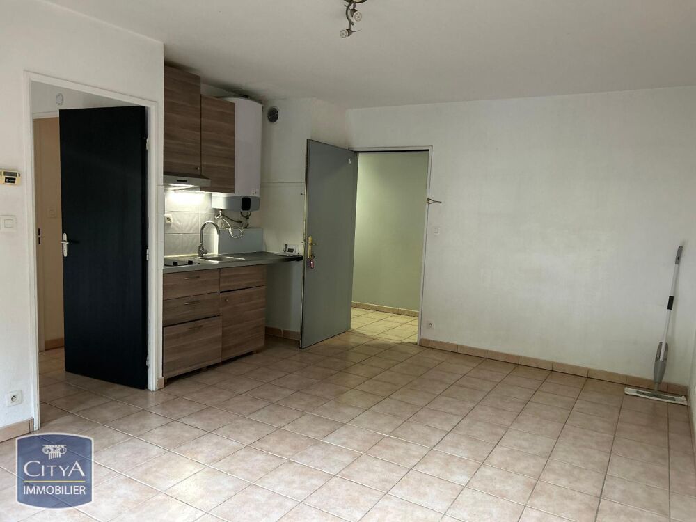 **PONT DES CATALANS ** EXCLUSIVITE ** A 5 minutes des tr....