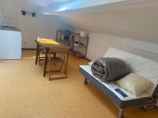  Appartement à louer 1 pièce 14 m²