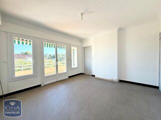  Appartement à louer 4 pièces 65 m²