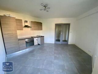  Appartement à louer 1 pièce 38 m²