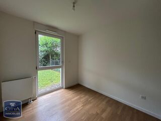  Appartement à louer 3 pièces 81 m²