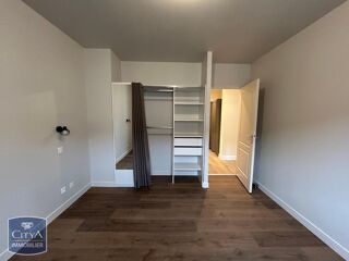  Appartement � louer 4 pi�ces 97 m�