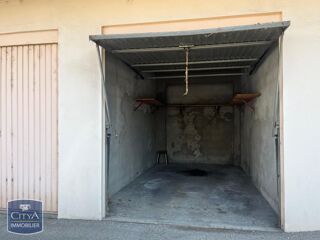  Parking / Garage � louer 