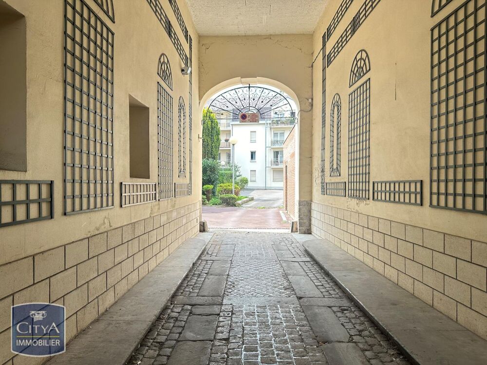 location Parking / Garage Cambrai (59400)