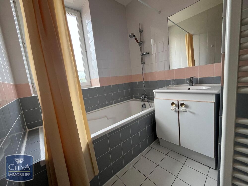 location Appartement - 3 pièce(s) - 59 m² Sainte-Cécile (71250)