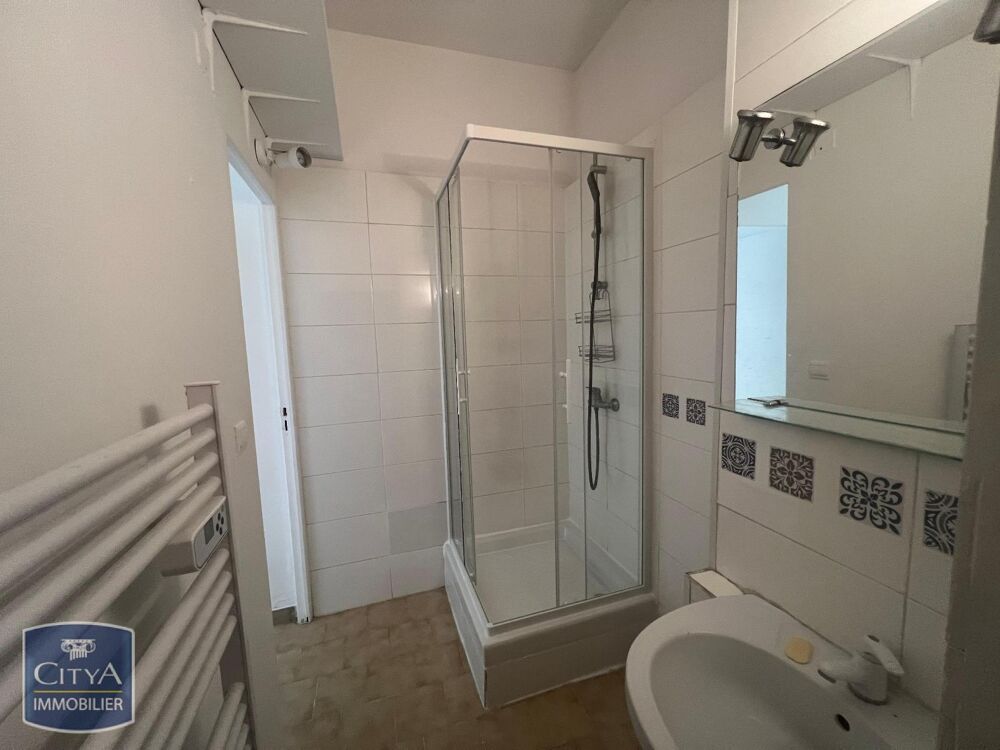 location Appartement - 2 pièce(s) - 50 m² Marseille 5