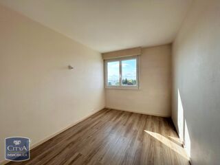  Appartement à louer 3 pièces 74 m²