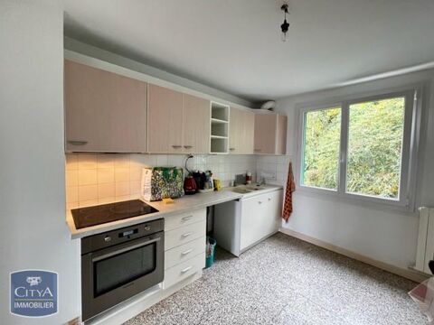   Location Appartement Appartement - 4 pièce(s) - 90 m²