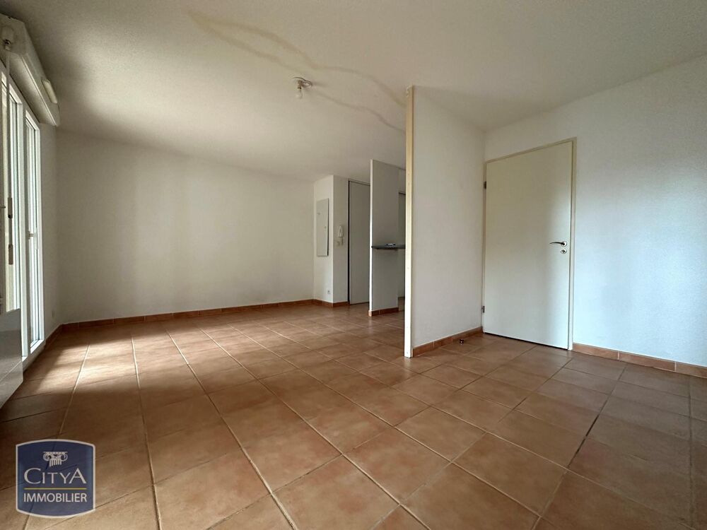 A louer sur Vedène, appartement avec Jardin, proche du c....