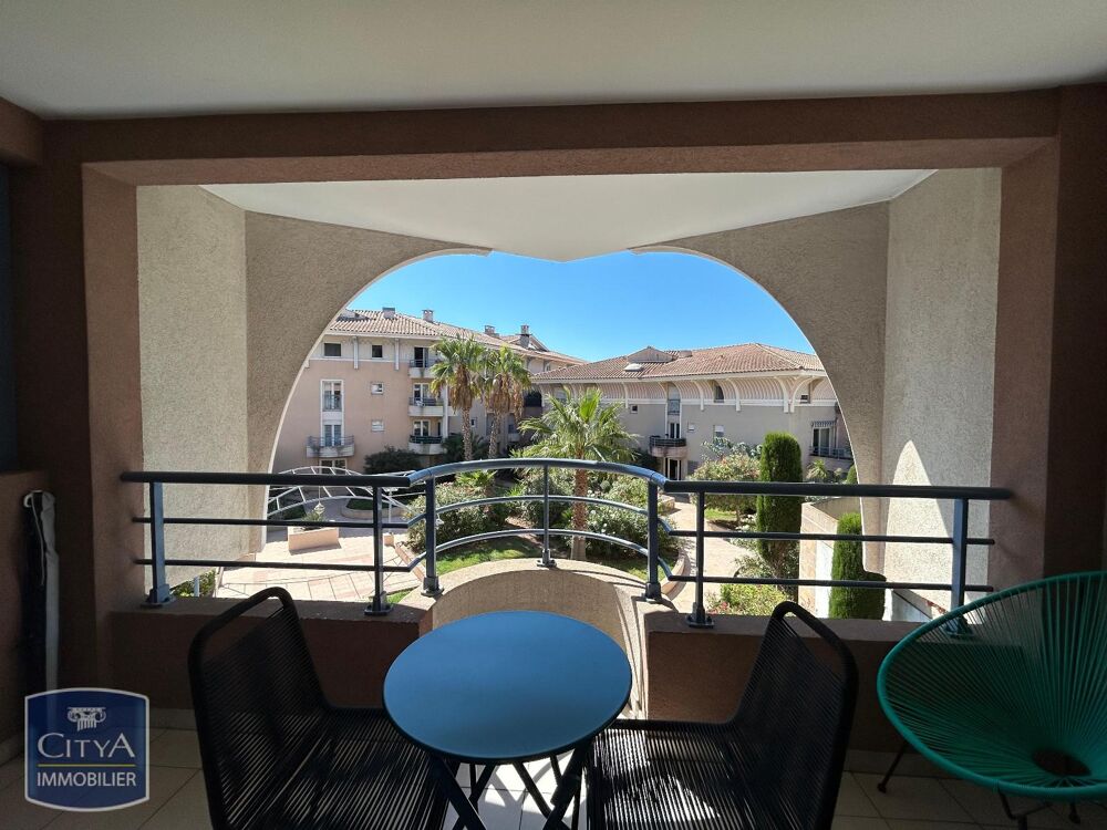 location Appartement - 2 pièce(s) - 40 m² Fréjus (83600)