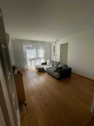  Appartement à louer 4 pièces 89 m²