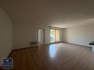  Appartement à louer 3 pièces 65 m²
