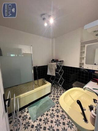  Appartement à louer 2 pièces 50 m²