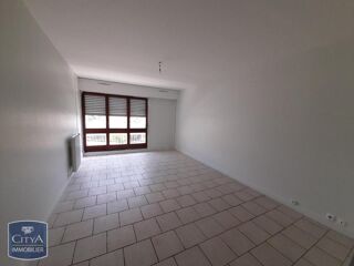  Appartement à louer 3 pièces 66 m²