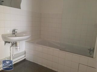  Appartement à louer 3 pièces 69 m²
