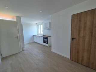  Appartement à louer 2 pièces 31 m²