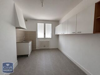  Appartement à louer 4 pièces 105 m²