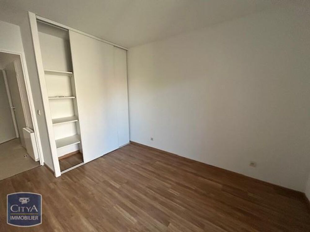 LOCATION ANNUELLE - SAUJON Appartement T2 situé à Saujon....