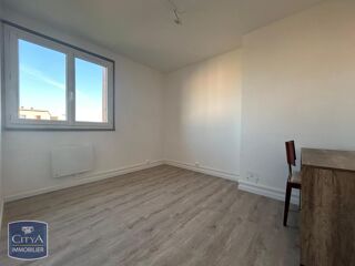  Appartement à louer 3 pièces 67 m²