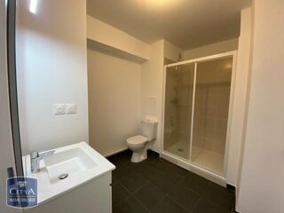  Appartement à louer 2 pièces 55 m²