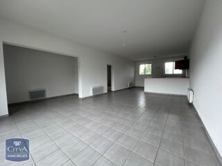  Appartement à louer 4 pièces 104 m²