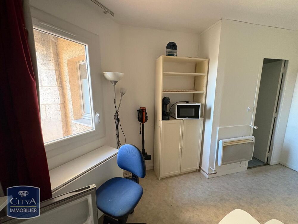 À LOUER : Appartement T1 situé dans la charmante ville d....