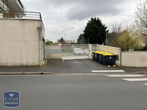  Parking / Garage � louer 