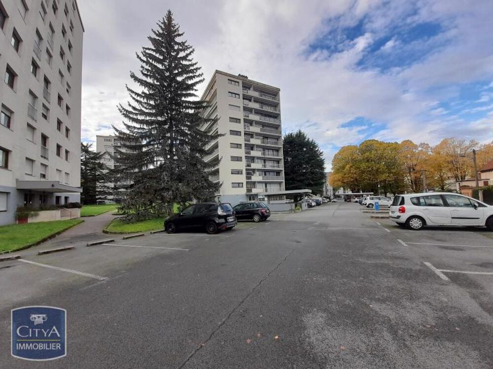 location Parking / Garage - 11 m² Jacob-Bellecombette (73000)