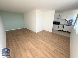  Appartement à louer 1 pièce 32 m²