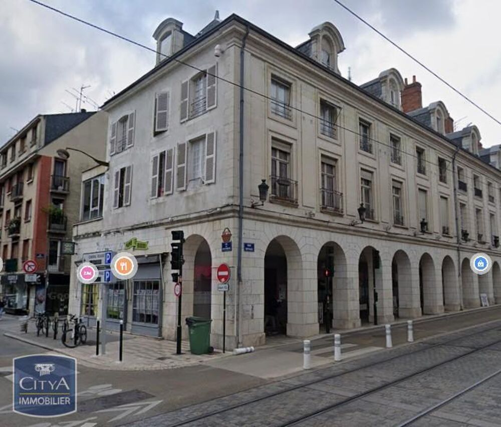 À LOUER : Appartement ancien T1 situé à Orléans, dans le....