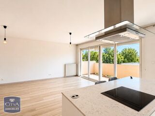  Appartement à louer 4 pièces 95 m²