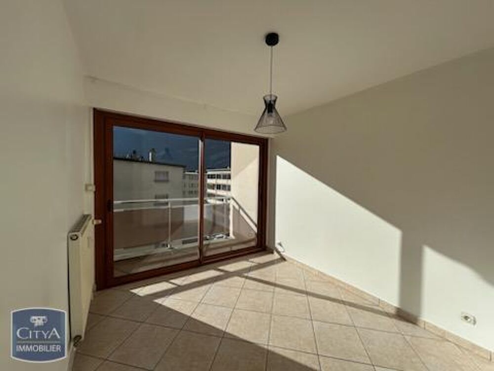 À LOUER : Charmant appartement de type 3P+C situé à Font....