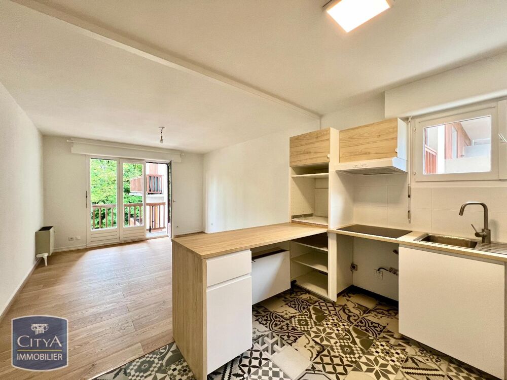 location Appartement - 2 pièce(s) - 47 m² Chambéry (73000)