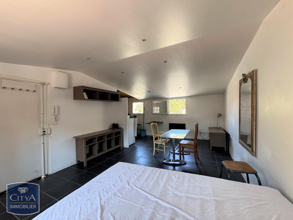 location Appartement - 1 pièce(s) - 31 m² Marseille 1
