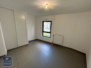  Appartement à louer 3 pièces 72 m²