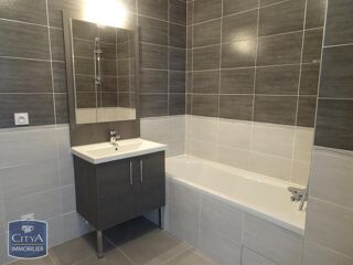  Appartement à louer 3 pièces 63 m²
