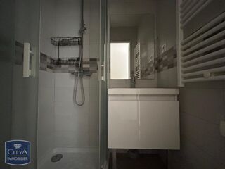  Appartement à louer 3 pièces 47 m²