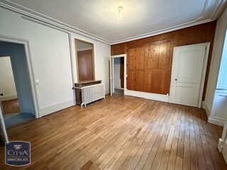  Appartement à louer 4 pièces 123 m²