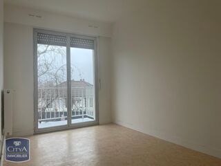  Appartement à louer 3 pièces 70 m²