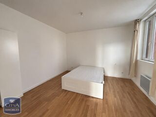  Appartement à louer 3 pièces 86 m²