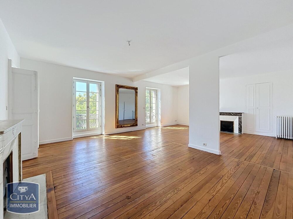 location Appartement - 5 pièce(s) - 190 m² Nîmes (30000)