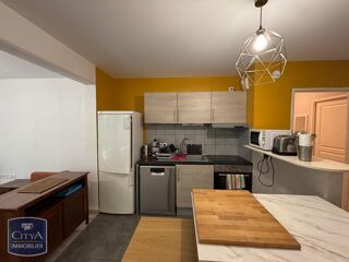 Appartement à louer 3 pièces 65 m²