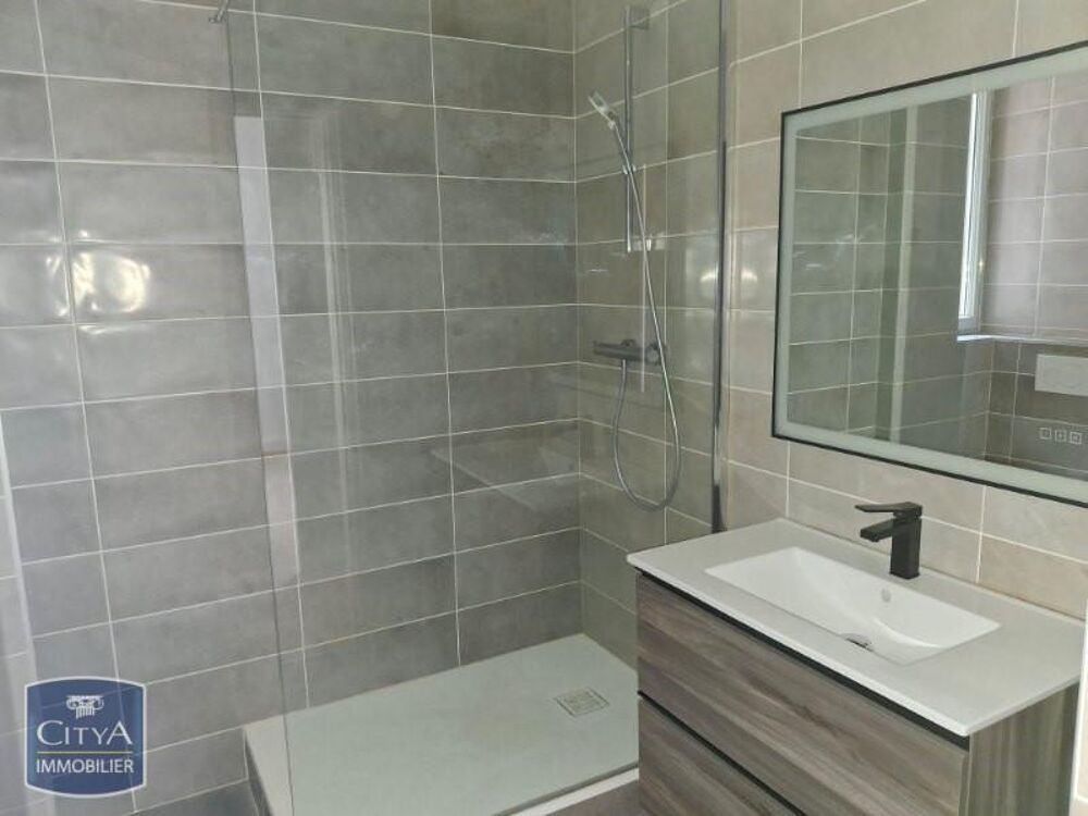 À LOUER : Appartement T3 à Saint-Étienne, Citya Montchal....