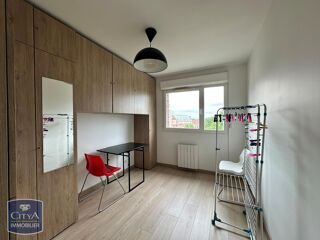  Appartement à louer 3 pièces 73 m²