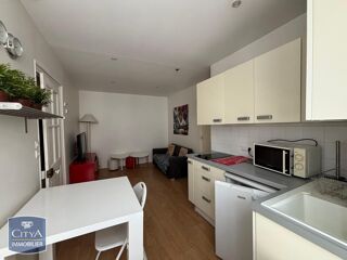  Appartement à louer 2 pièces 31 m²